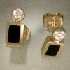 JE51-14kt earrings w.onyx and diamonds
