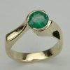 JR23-14kt/emerald ring