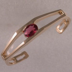 Enlarged view of 14KY/Pink Tourmaline Bracelet designed and created by James Hardwick