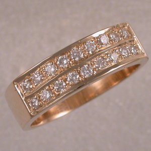 14KT yellow gold diamond ring